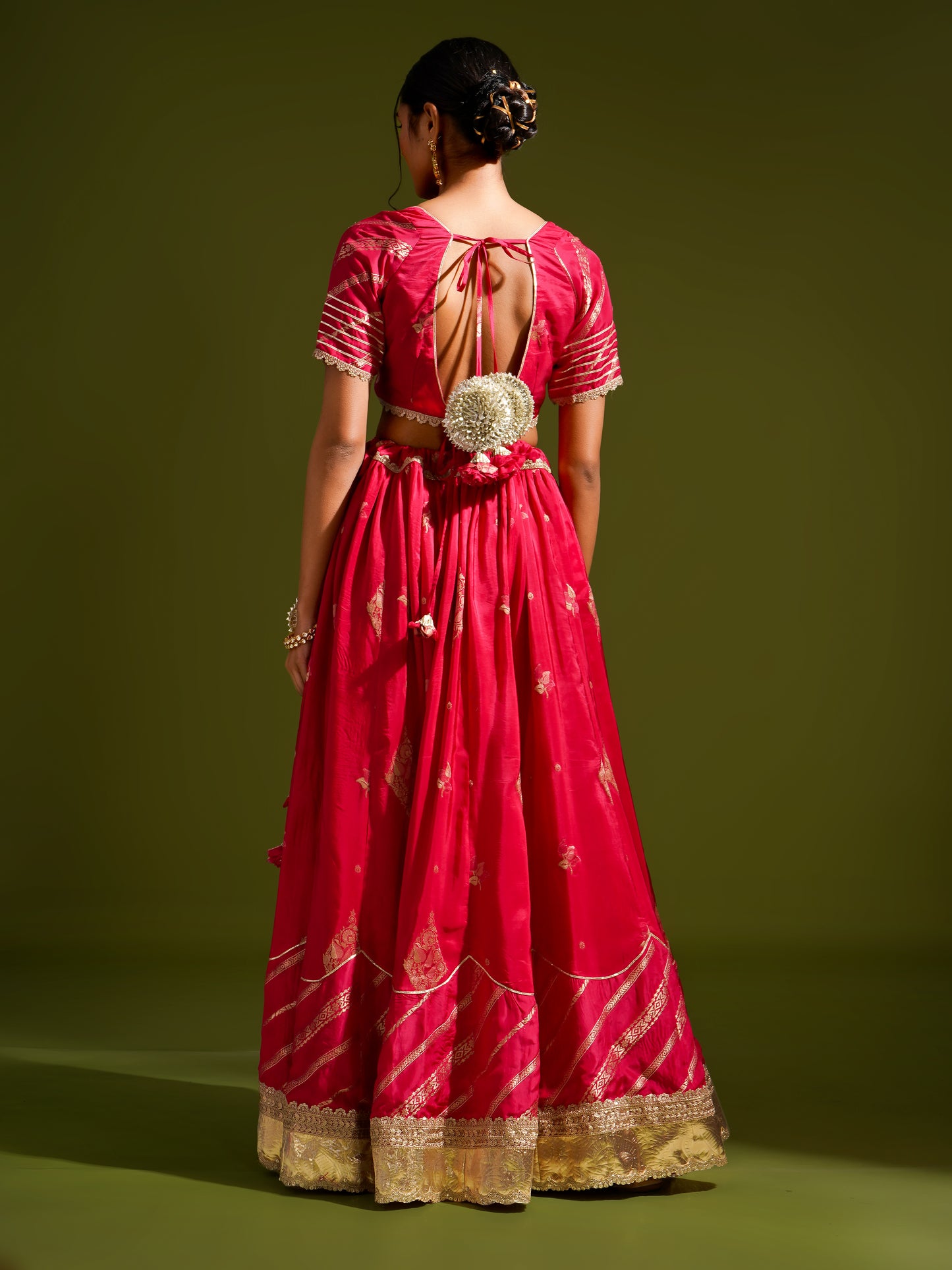 Rani Banarasi Lehnga Set