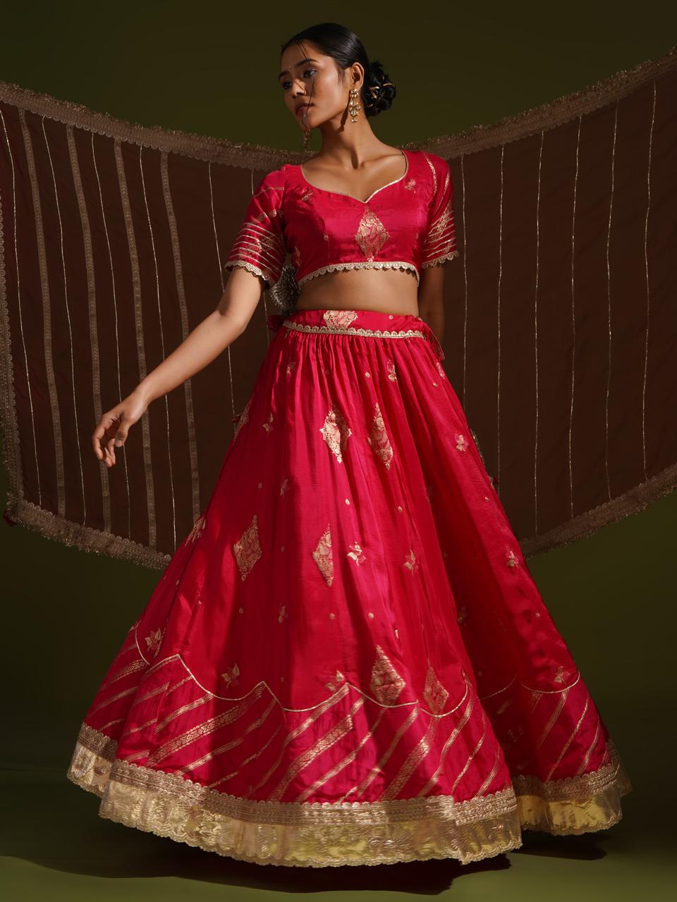 Rani Banarasi Lehnga Set